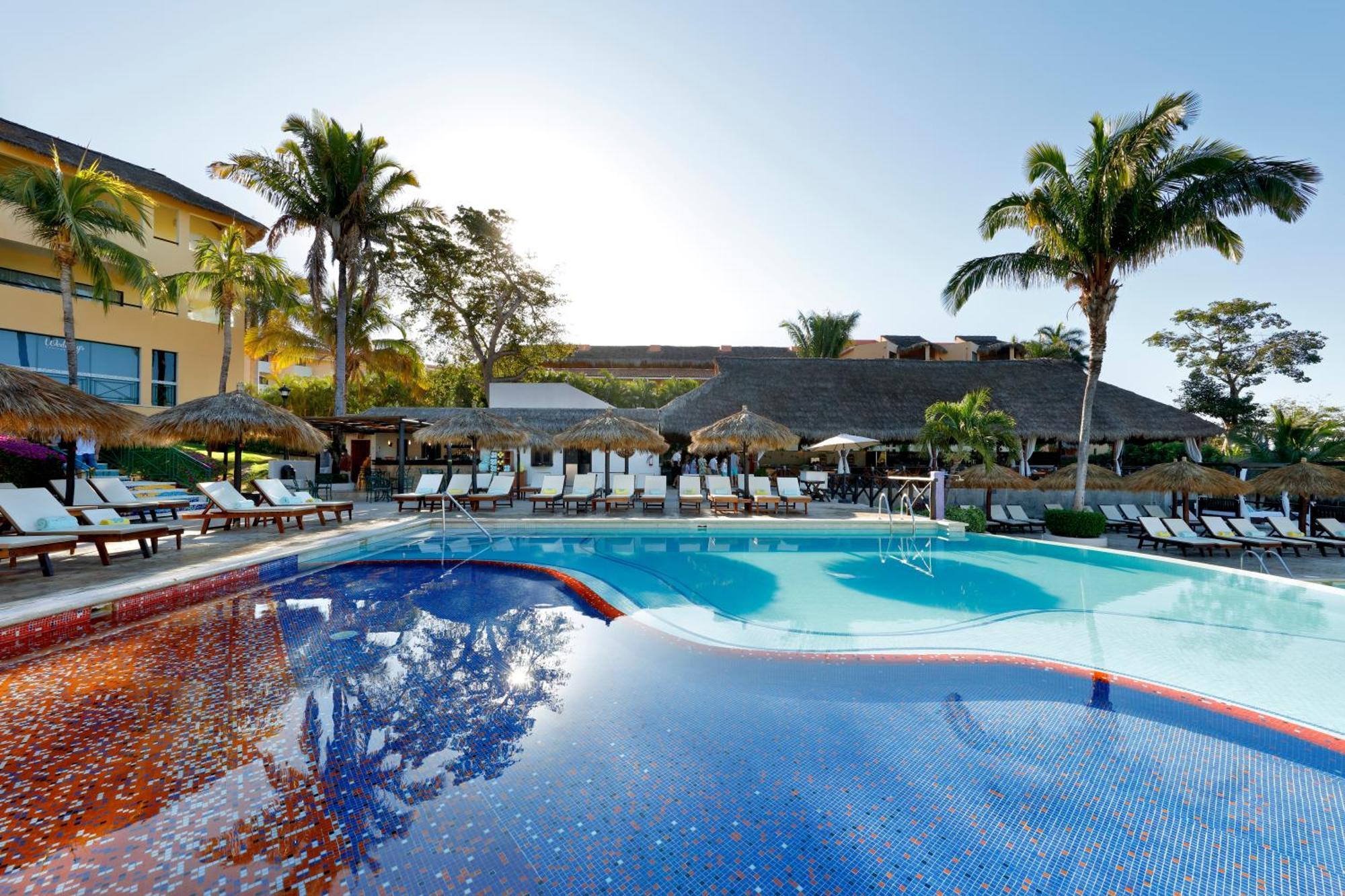 Family Selection At Grand Palladium Vallarta Resort & Spa ปุนตา มิตา ภายนอก รูปภาพ